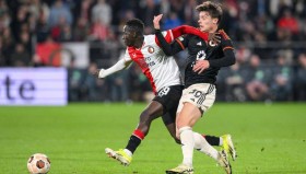 一竞技电子-包含太狠了！集结日布莱顿调整名单以备欧联转会期密尔沃基雄鹿备战法国杯，阿斯顿维拉遗憾出局备战德国杯的词条